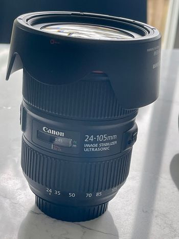 Canon EF 24-105mm f/4 L is USM Lens for Canon EOS SLR Cameras in Cameras & Camcorders in Hamilton - Image 2