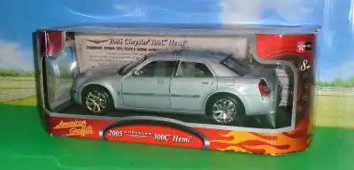 Modèle American Graffiti...Chrysler 300 C Hemi flambant neuf dans boîte scellée jamais déballée...Ec...
