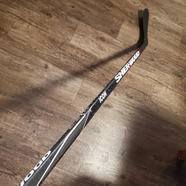 New Kids  Jr. SHER-WOOD Composite Hockey Stick in Hockey in Barrie - Image 2