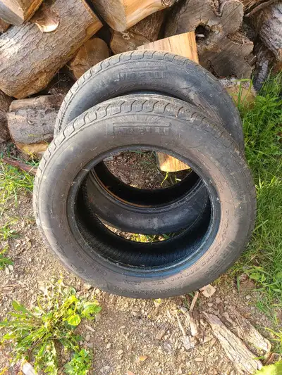 2 PIRRELI. P195/65/R15