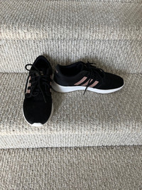 Addidas Sneakers Size 8