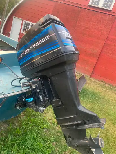 This Hourston Glascraft boat features a reliable 70 HP Force motor, perfect for your next day out on...