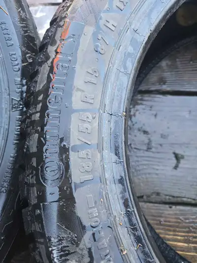 Great shape good for atleast 2 years continental winter si plus set of 4