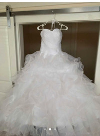 White wedding dress 