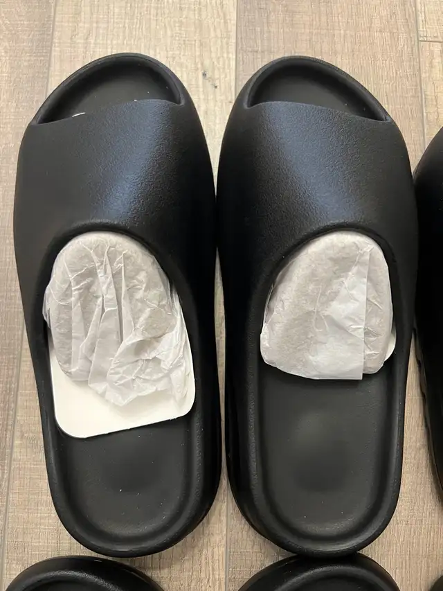 Brand New YEEZY Slides For Sale! in Men's Shoes in Markham / York Region - Image 7