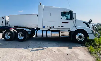 NOW HIRING — WASH BAY ATTENDANT / SEMI-TRUCK DETAILER, View more