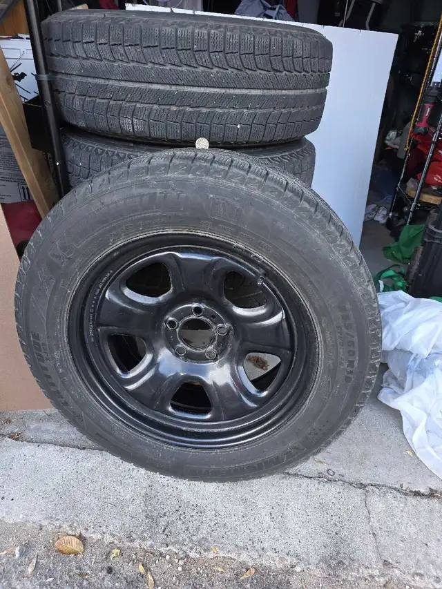 Set of 4 Michelin X -Ice Snow tires $600 in Tires & Rims in Oshawa / Durham Region - Image 4