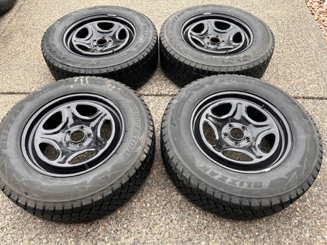 Bridgestone Blizzak P255/65R18 Winter Tires in Tires & Rims in Vernon - Image 2