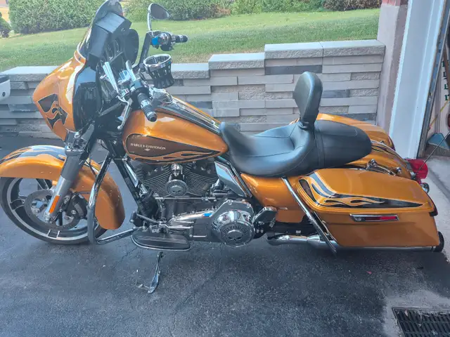 Harley Davidson Street Glide Special * Excellent Condition in Touring in West Island - Image 4