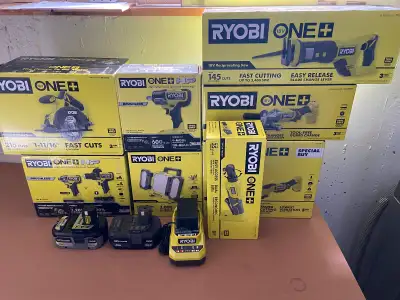* PBLCK02K HP Brushless Hammer Drill, 4 mode Impact Driver, HP 4Ah Battery, HP 2Ah Battery (NEW). *...