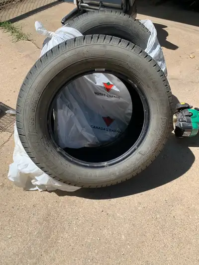 Tires(2) off jeep grand Cherokee 10/32 tread m/s $150 each