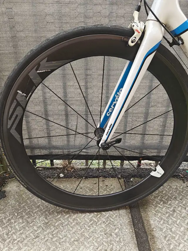 Cervelo R3 Carbon Bike, Carbon Wheels and Power Meter in Road in City of Toronto - Image 3