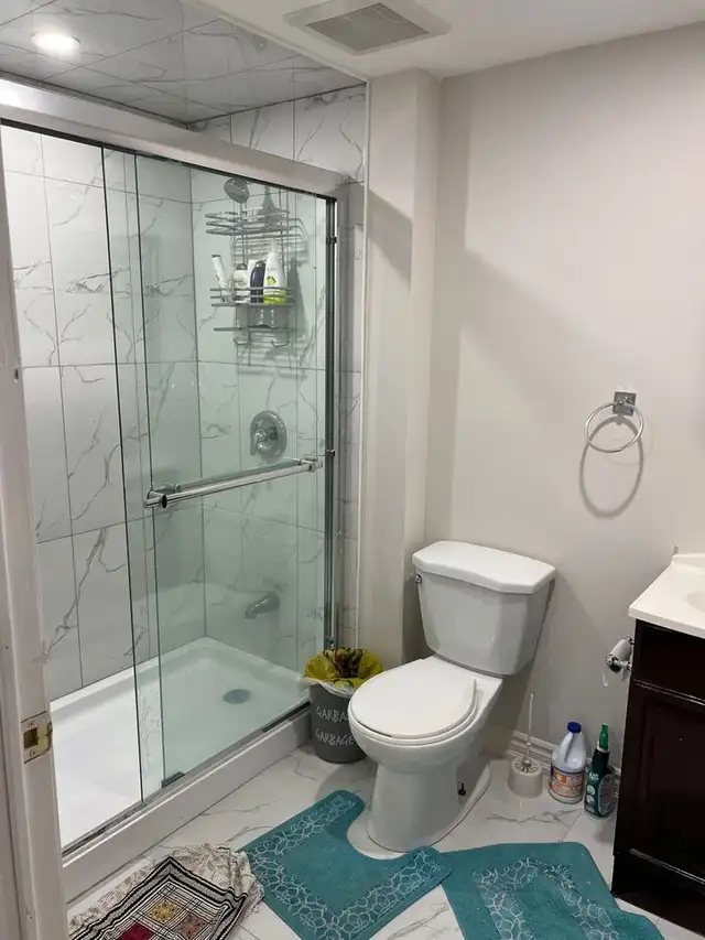 Basement shared room for females Ajax Durham in Room Rentals & Roommates in Oshawa / Durham Region - Image 7