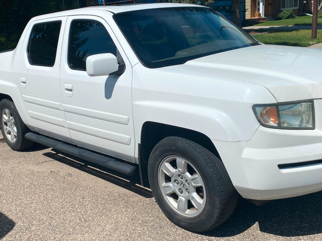 2007 Honda Ridgeline AWD in Cars & Trucks in Calgary - Image 2