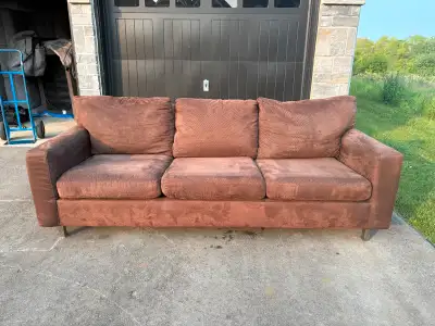 FREE DELIVERY✅• LARGE BROWN COUCH / SOFA w/ PULL OUT BED, View more