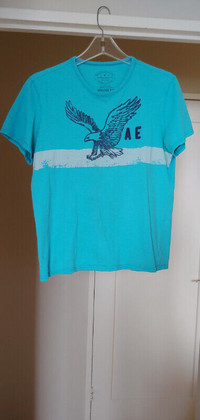 GENTLY USED, AMERICAN EAGLE TEE SHIRT, LARGE!!!
