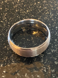 Men’s 10k white gold wedding band custom