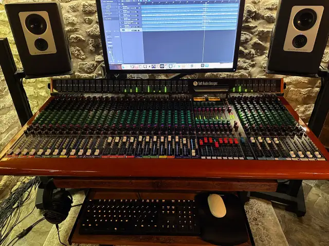 Toft ATB-32 recording / mixing console -- Price Lowered!! in Pro Audio & Recording Equipment in Oakville / Halton Region - Image 2