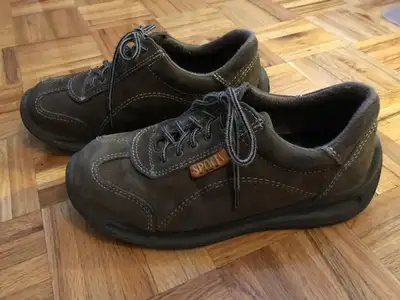 CHAUSSURES DE TRAVAIL / SÉCURITÉ FEMME, View more