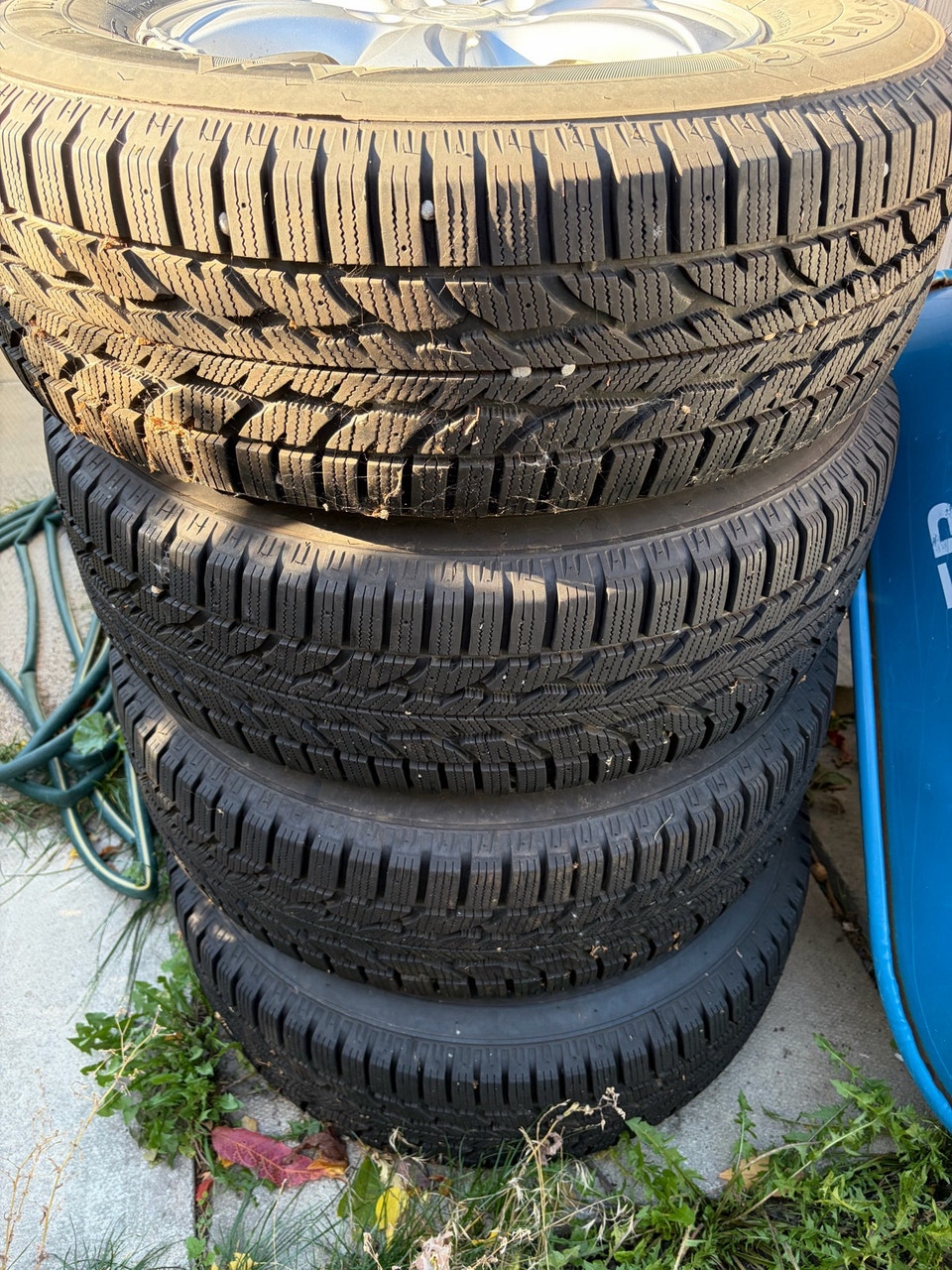 Firestone Winterforce 2 UV winter tires on Hyundai alloys | Tires ...