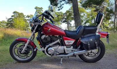 Looking for a non running project motorcycle. Prefer a vtwin style bike. Not looking for a chopped p...