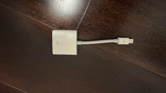 Apple Mini DisplayPort to DVI Adapter in Cables & Connectors in Kitchener / Waterloo - Image 2