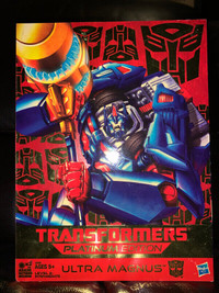 Transformers Platinum Edition Ultra Magnus MISB