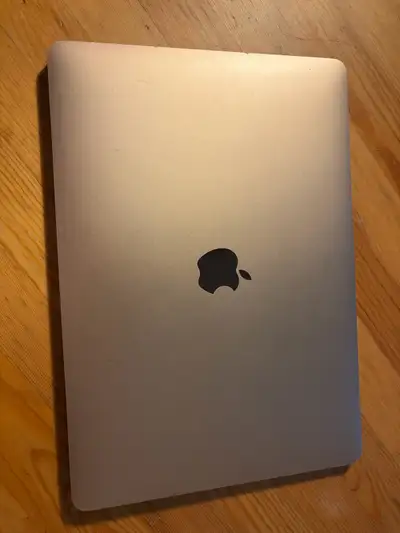 MacBook Air 13" Retina, View more