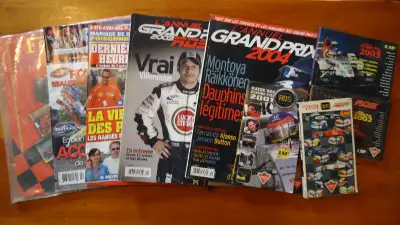 lot de 9 magazine///livre de sports ---Guide//L'annuel GP (rds--canadien tire) 2000/2001/2002/2003/2...