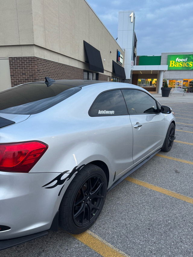  2015 Kia forte  Koup in Cars & Trucks in Brantford - Image 4