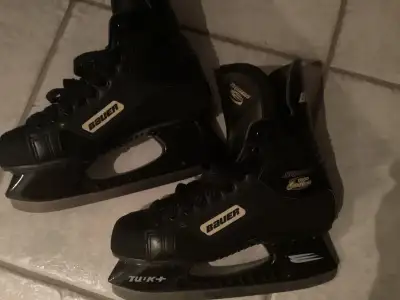 GREAT PAIR OF MENS SKATES, View more