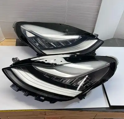 ** Original OEM TESLA ** Tesla Model 3 Model Y Headlight 17-20 : Part # 1077372-00-L - RIGHT : MODUL...