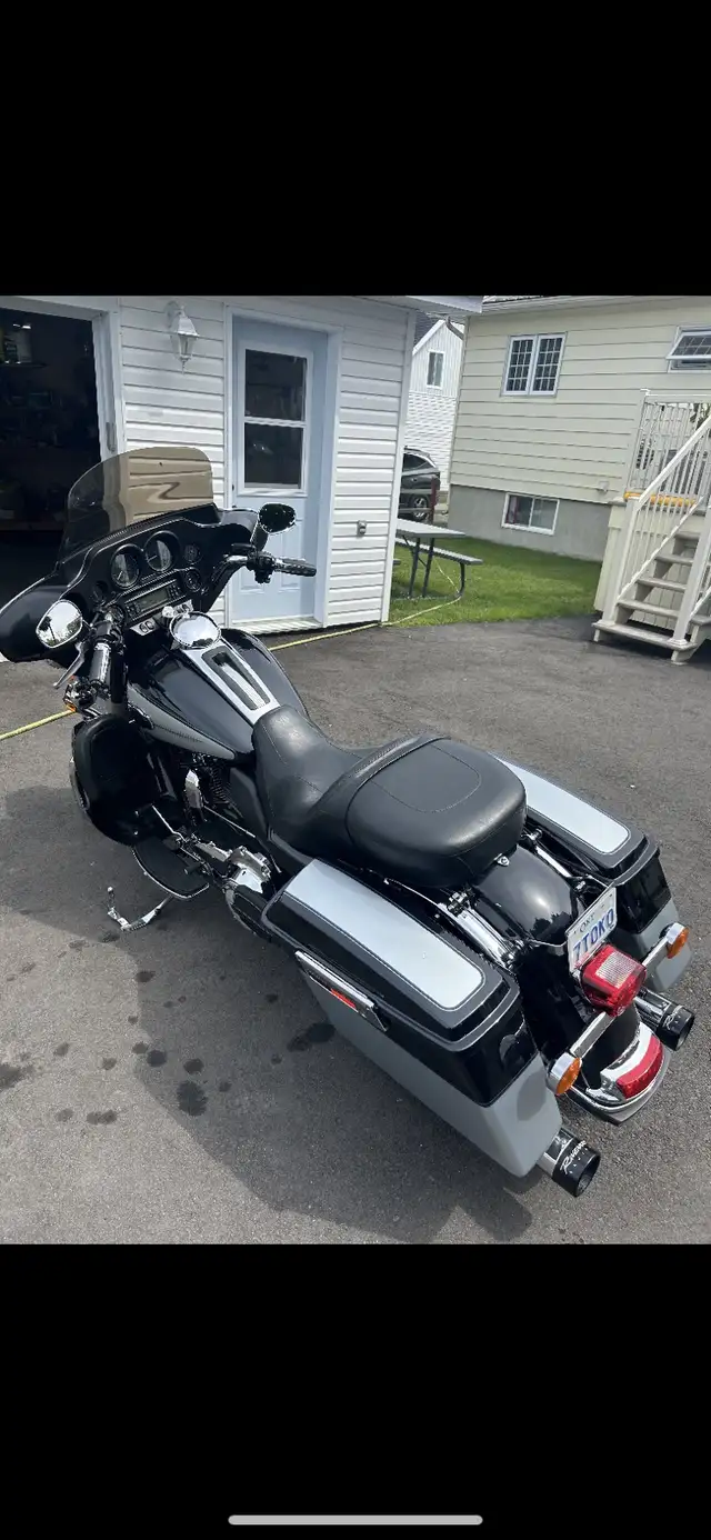 Harley Davidson FLH CU 2013 in Motorcycle Parts & Accessories in Ottawa - Image 5