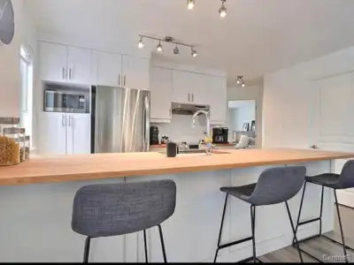1ER MOIS DE LOYER GRATUIT! Magnifique condo 4 ½ à louer – Lévis Centre-ville (Disponible Juillet 202...