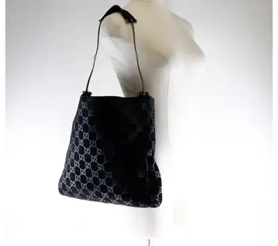 Sac GUCCI authentique en cuir et Suède noir, View more