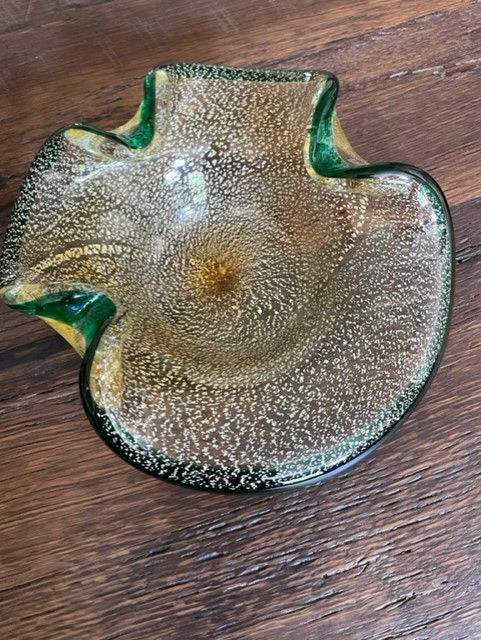 Collectible - Large - Murano Glass - Ashtray in Arts & Collectibles in Ottawa