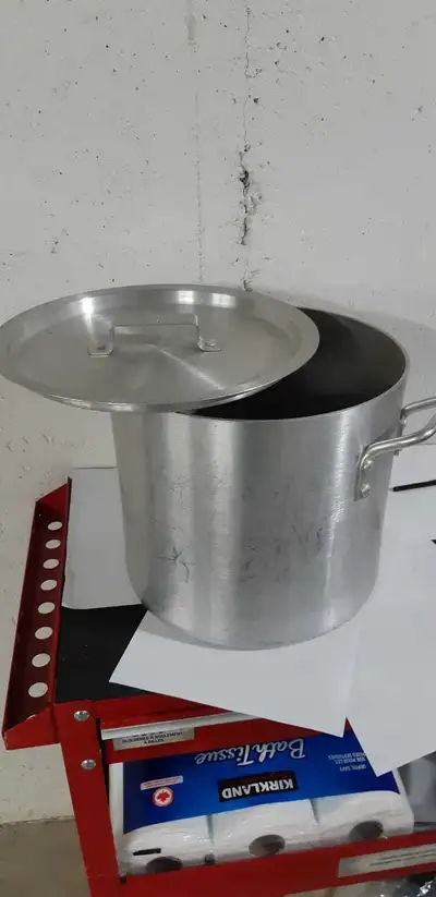 Chaudron Large Aluminum Stock Pot, View more