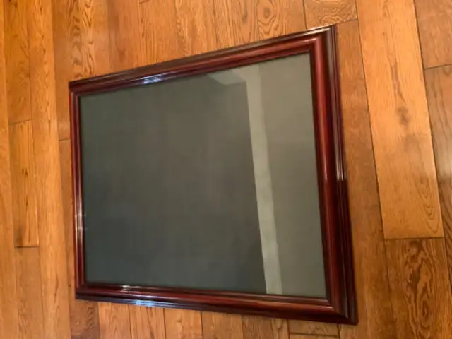 Large Wood Picture Frame — 23” x 19” — Like New Condition in Other in City of Toronto - Image 9