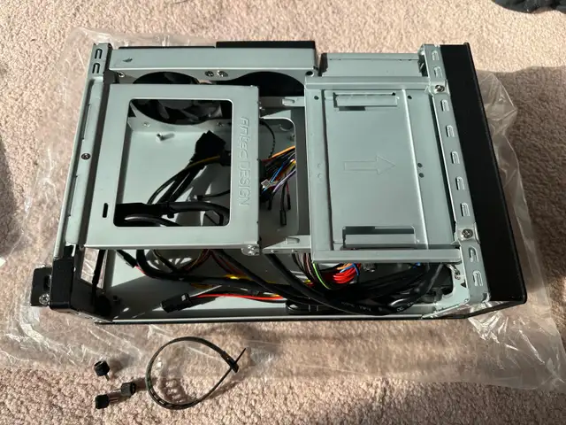 Antec ISK300-150 Mini-ITX desktop computer case w Power supply in System Components in City of Toronto - Image 7