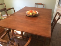 BEAUTIFUL 1950's Solid Cherry Double Gate-leg table & 5 chairs