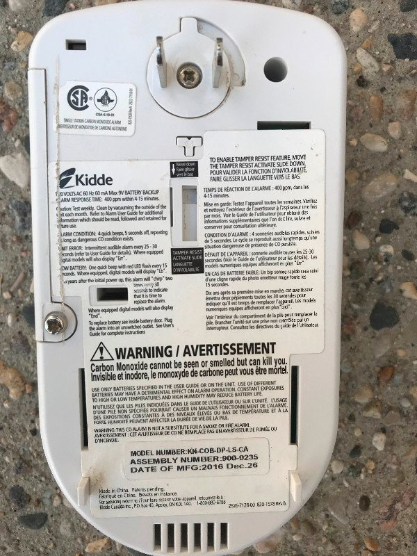 Carbon monoxide alarm plug in. in Electrical in Regina - Image 3