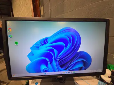 Dell 24" Monitors, View more