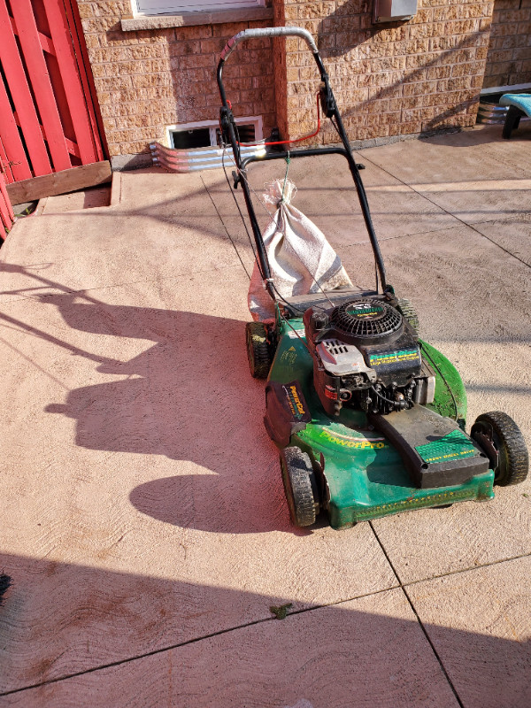 PowerPro 22" Lawn Mower 4.5HP Briggs & Stratton Quantum Engine in Lawnmowers & Leaf Blowers in Mississauga / Peel Region - Image 3