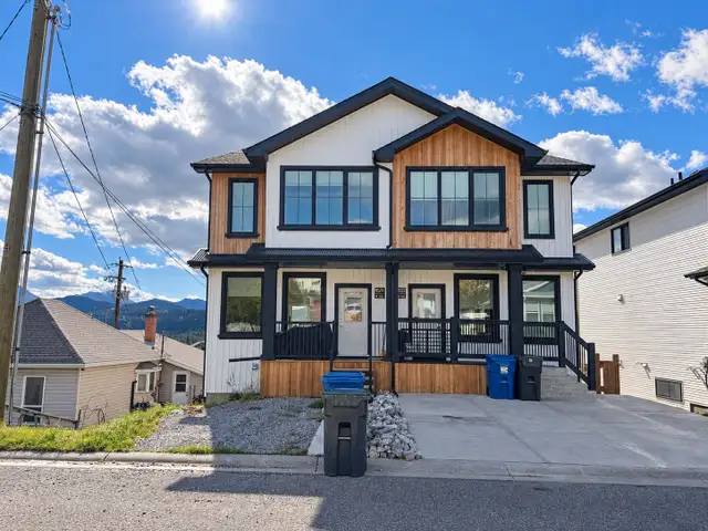 INVESTMENT property FOR SALE Coleman,Crowsnestpass