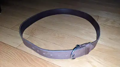 Beautiful American Eagle and Mexx leather belts, View more