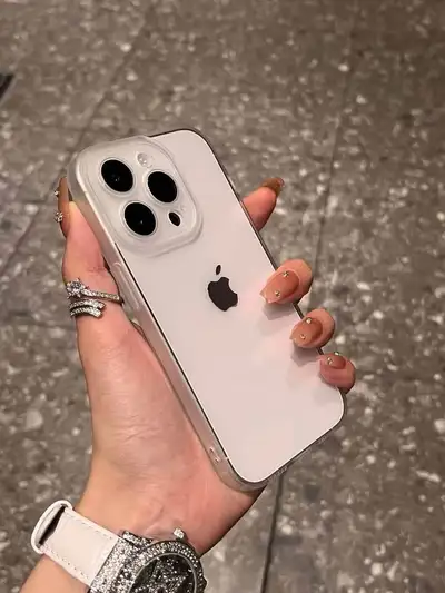 IPhone 11 pro case: transparent soft glue, tempered film included