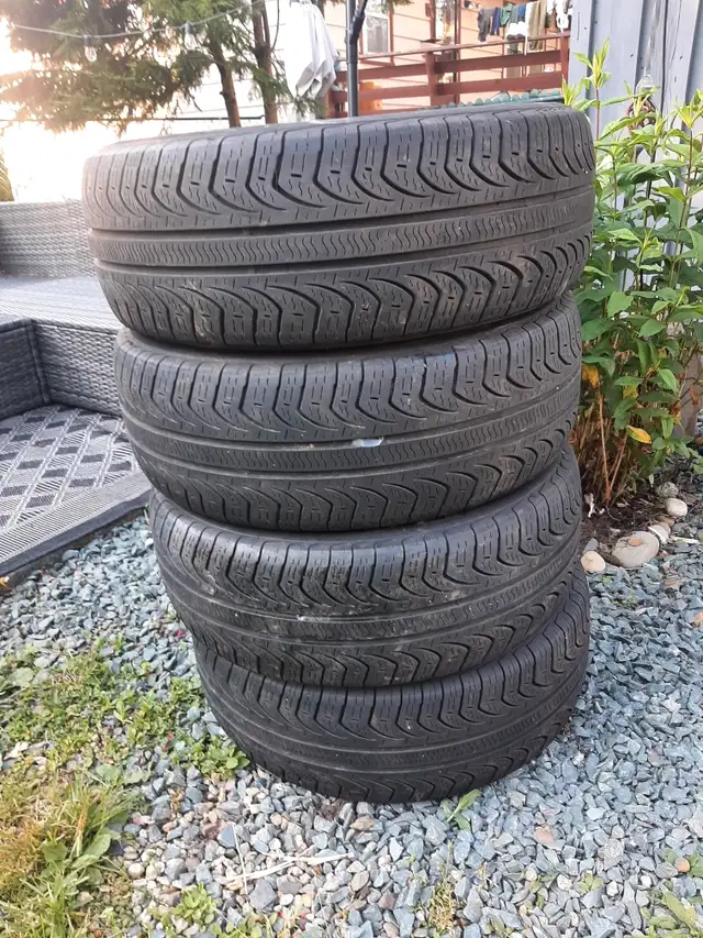 4 Used Pirelli Tires for Sale in Tires & Rims in City of Halifax - Image 2