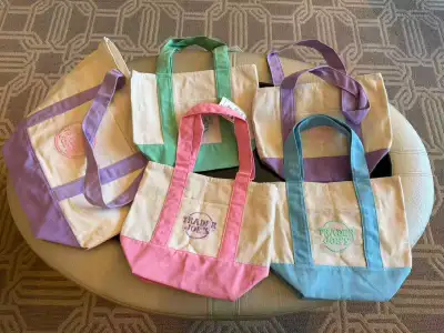 Limited Spring Colours! Brand new. Mini tote $15 Large lavender tote $40 Pick up in Markham or meet...