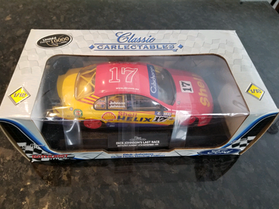 1:18 Diecast Classic Carlectables Ford Falcon Shell Helix Racing, View more