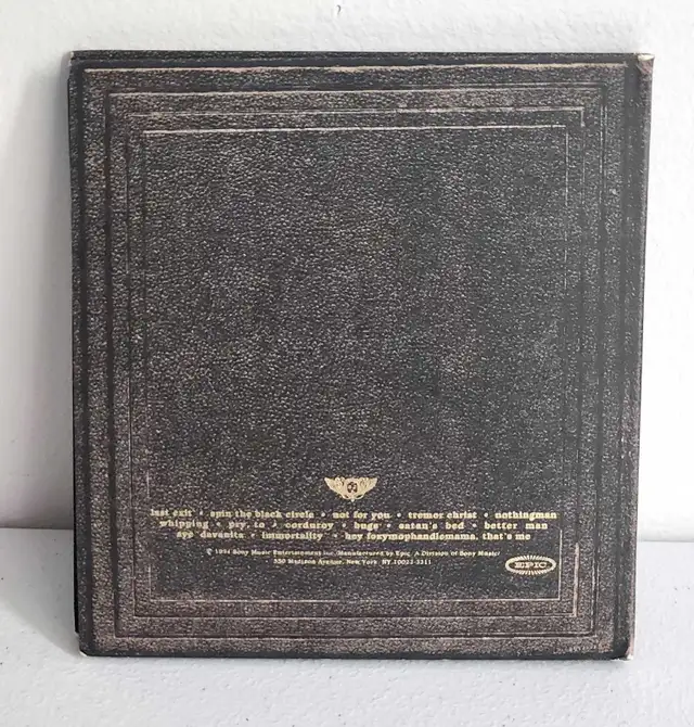 Pearl Jam Cd Compact Disc  in CDs, DVDs & Blu-ray in Laval / North Shore - Image 4